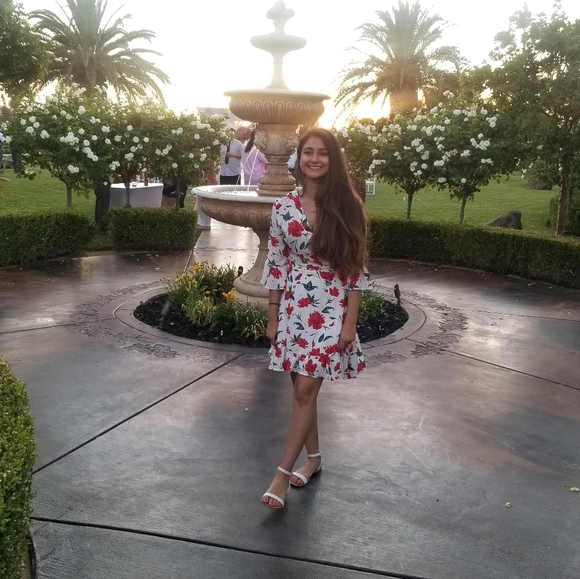 💕SEND OFFERS !💕 😊 🌸Bundle & Save!🌸😁☀️ - Picture 4 of 6